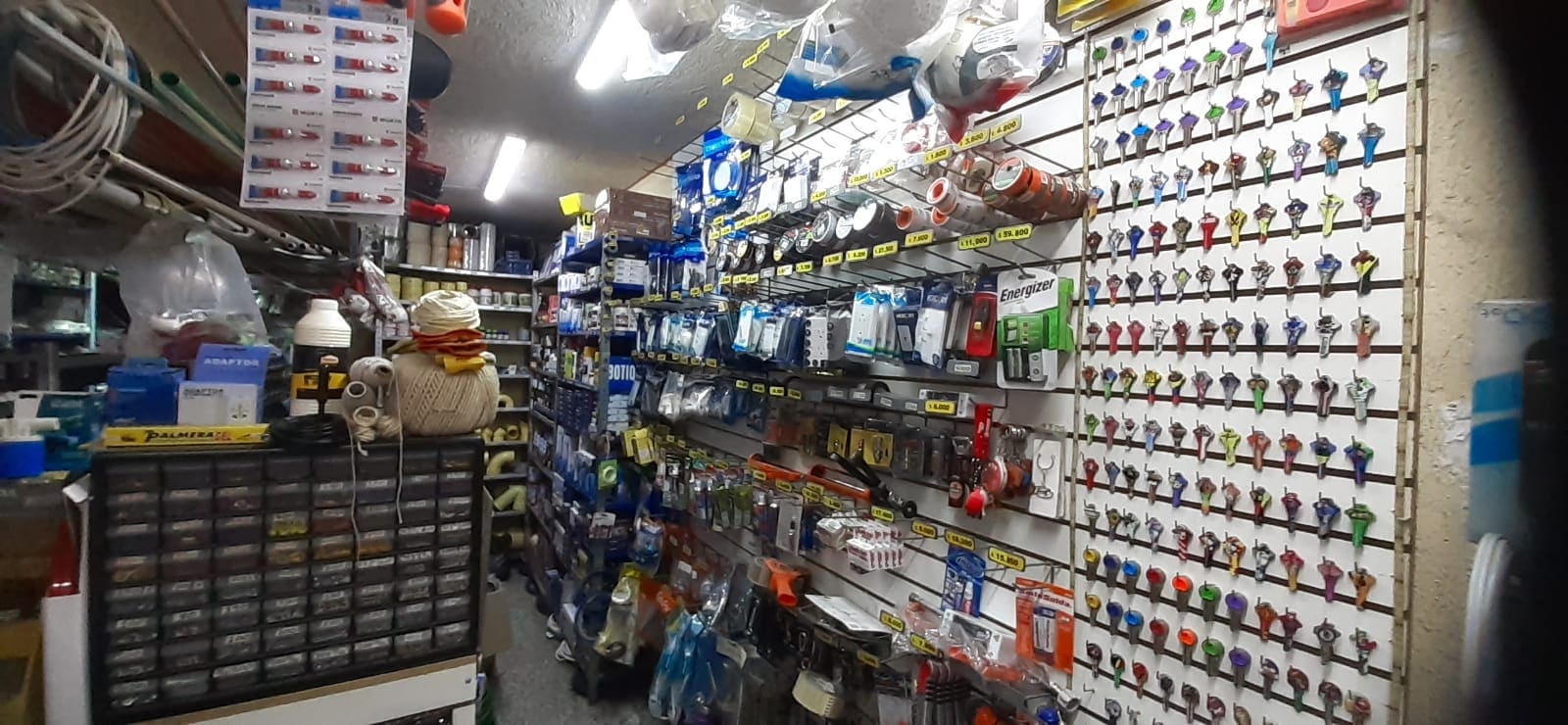 Ferretería y Agroinsumos